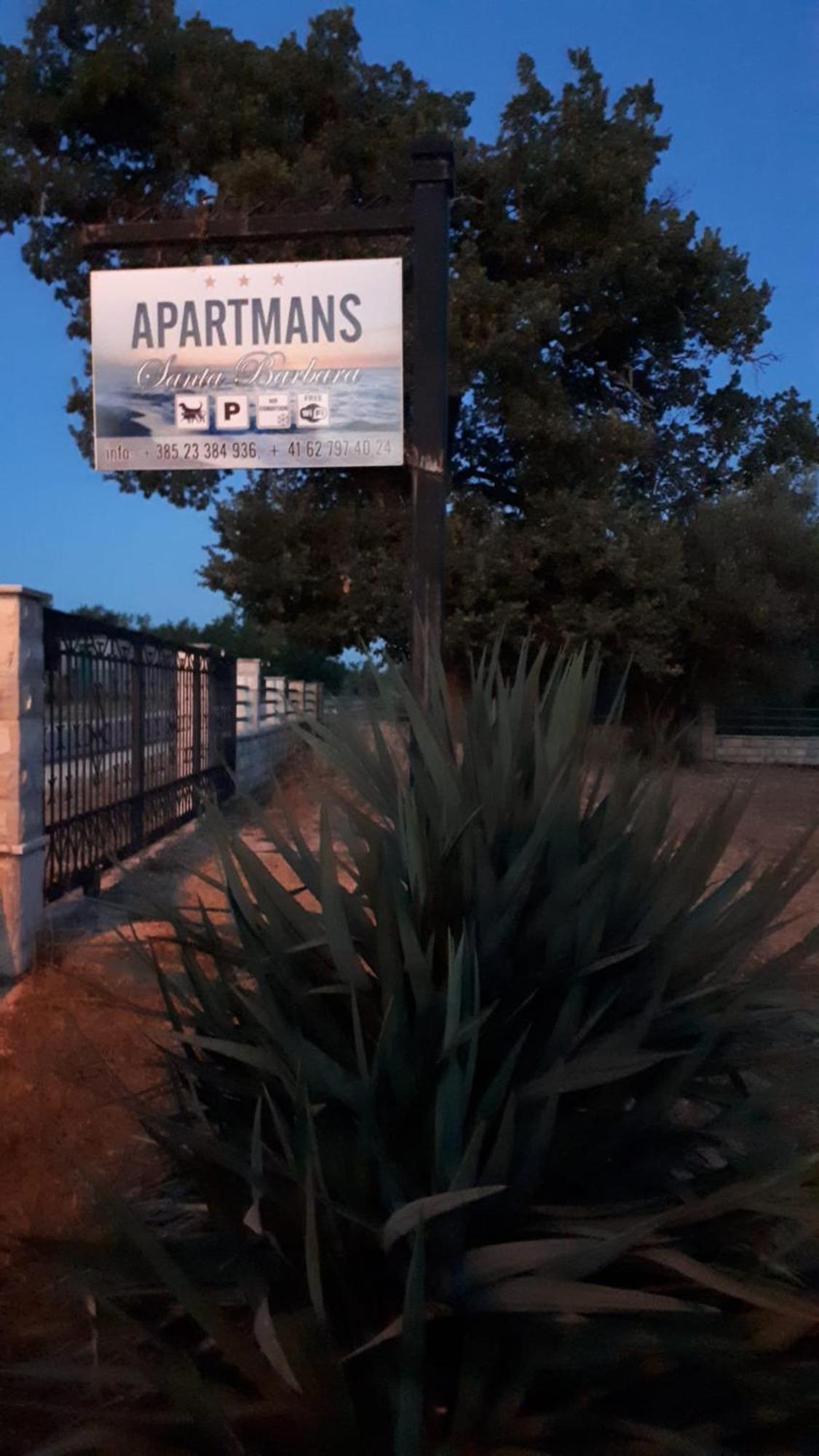 Apartments Santa Barbara Biograd Na Moru Exterior foto