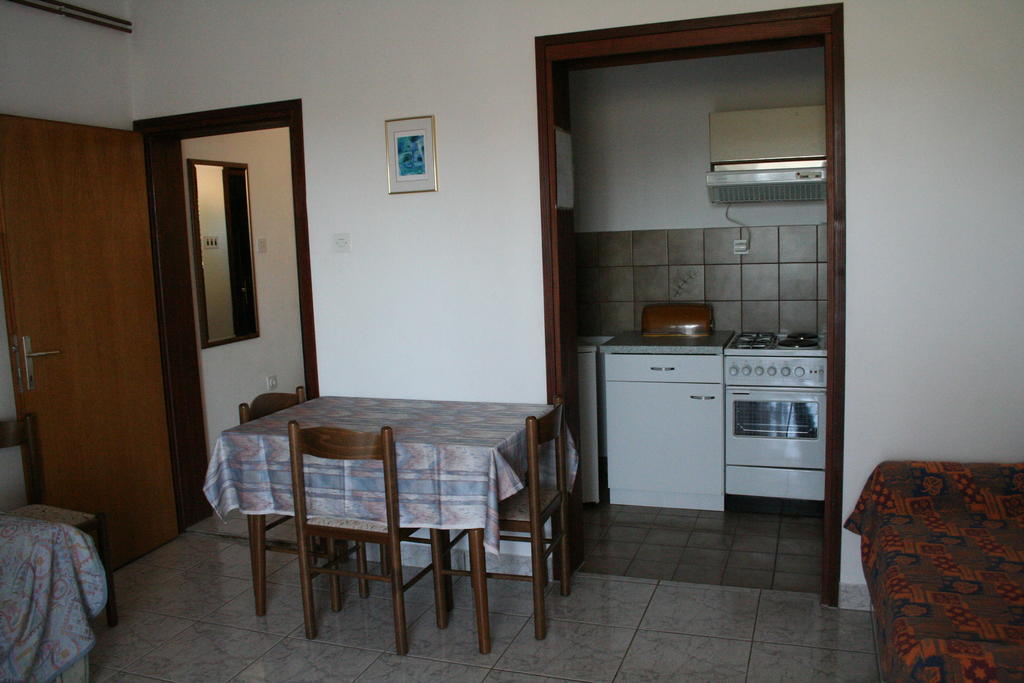Apartments Santa Barbara Biograd Na Moru Habitación foto