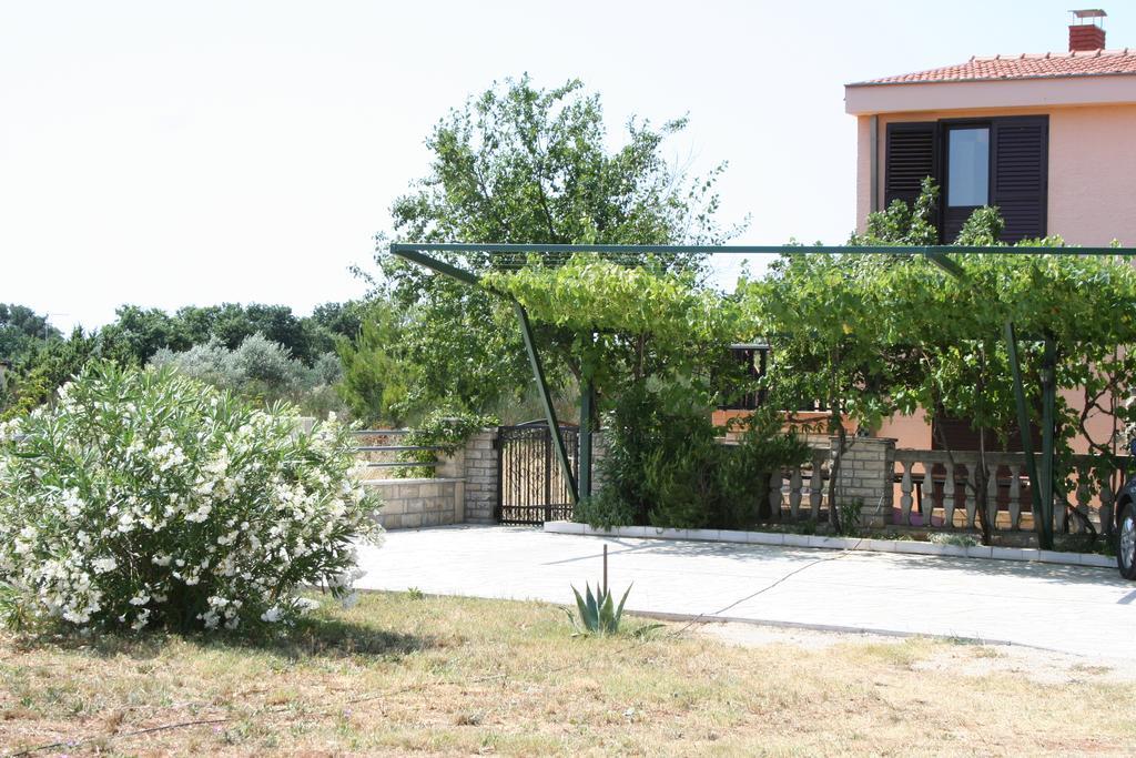 Apartments Santa Barbara Biograd Na Moru Exterior foto