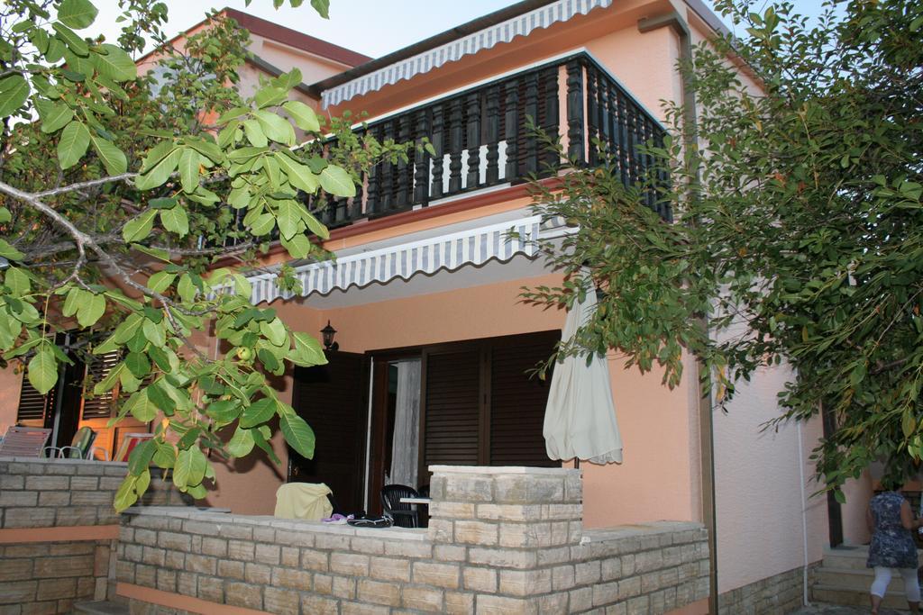 Apartments Santa Barbara Biograd Na Moru Exterior foto